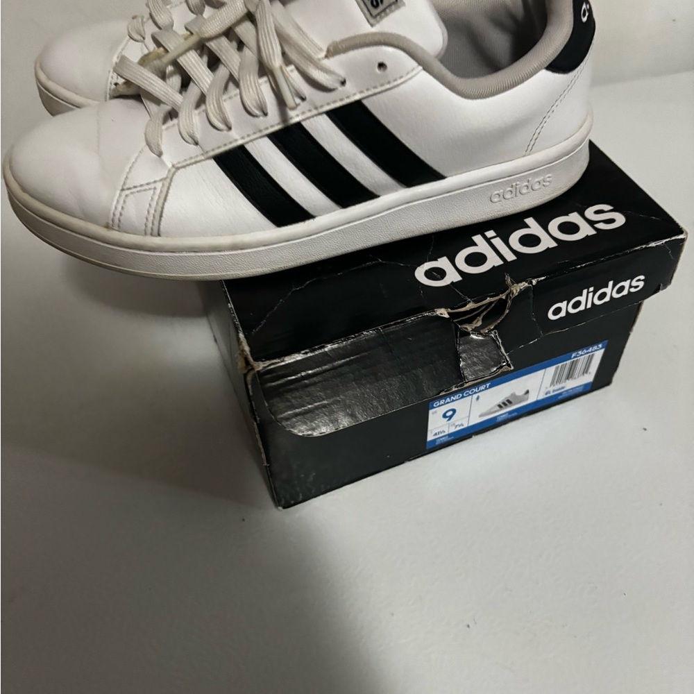 Girls sneaker